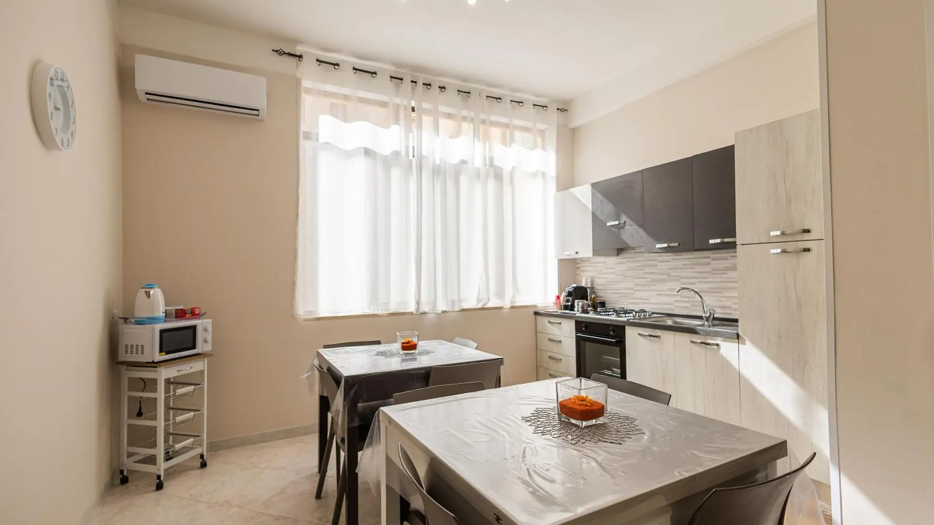Un Girasole Sul Mare - Rooms & Apartment Trapani