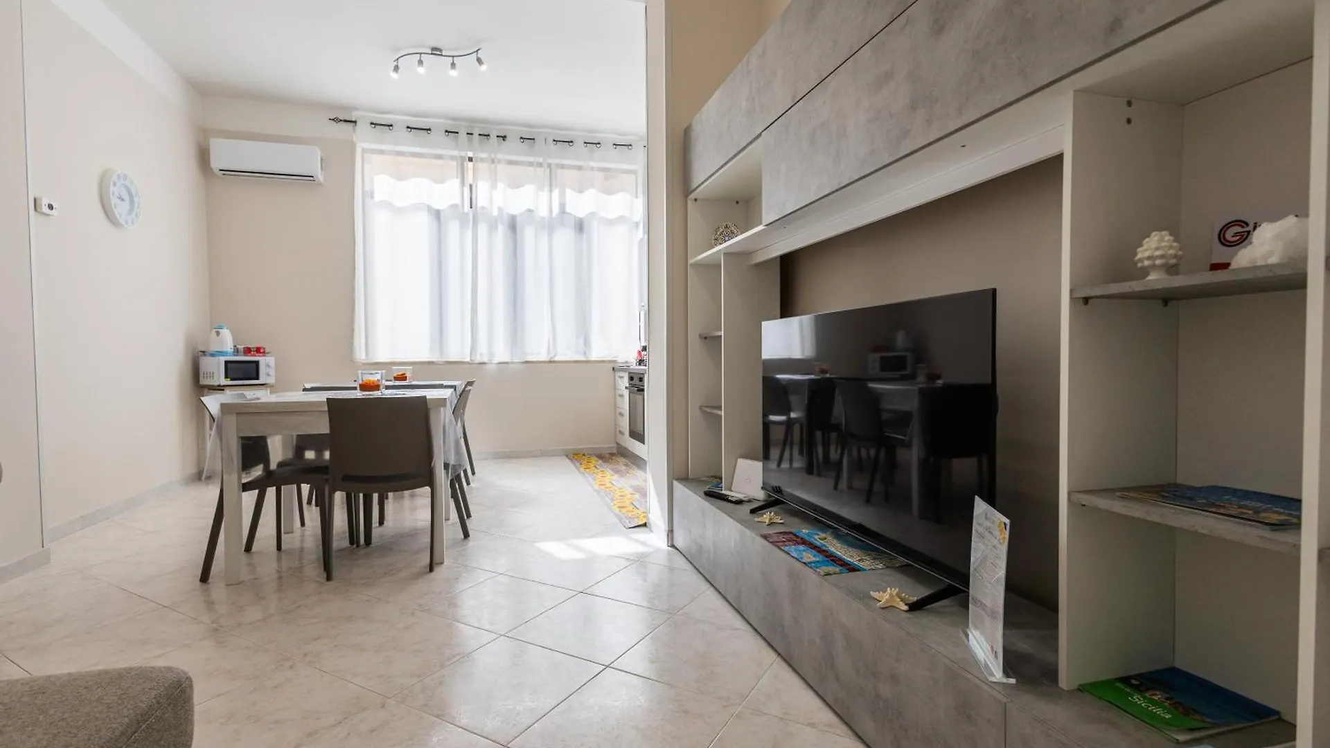 Un Girasole Sul Mare - Rooms & Apartment Trapani