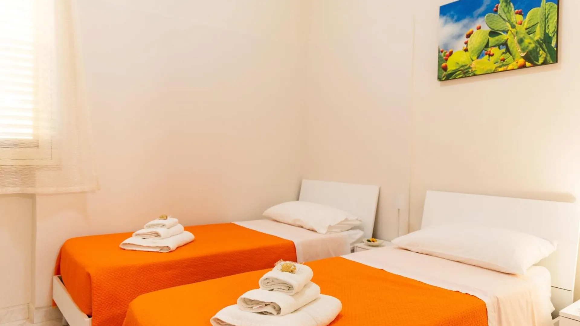 Un Girasole Sul Mare - Rooms & Apartment Trapani