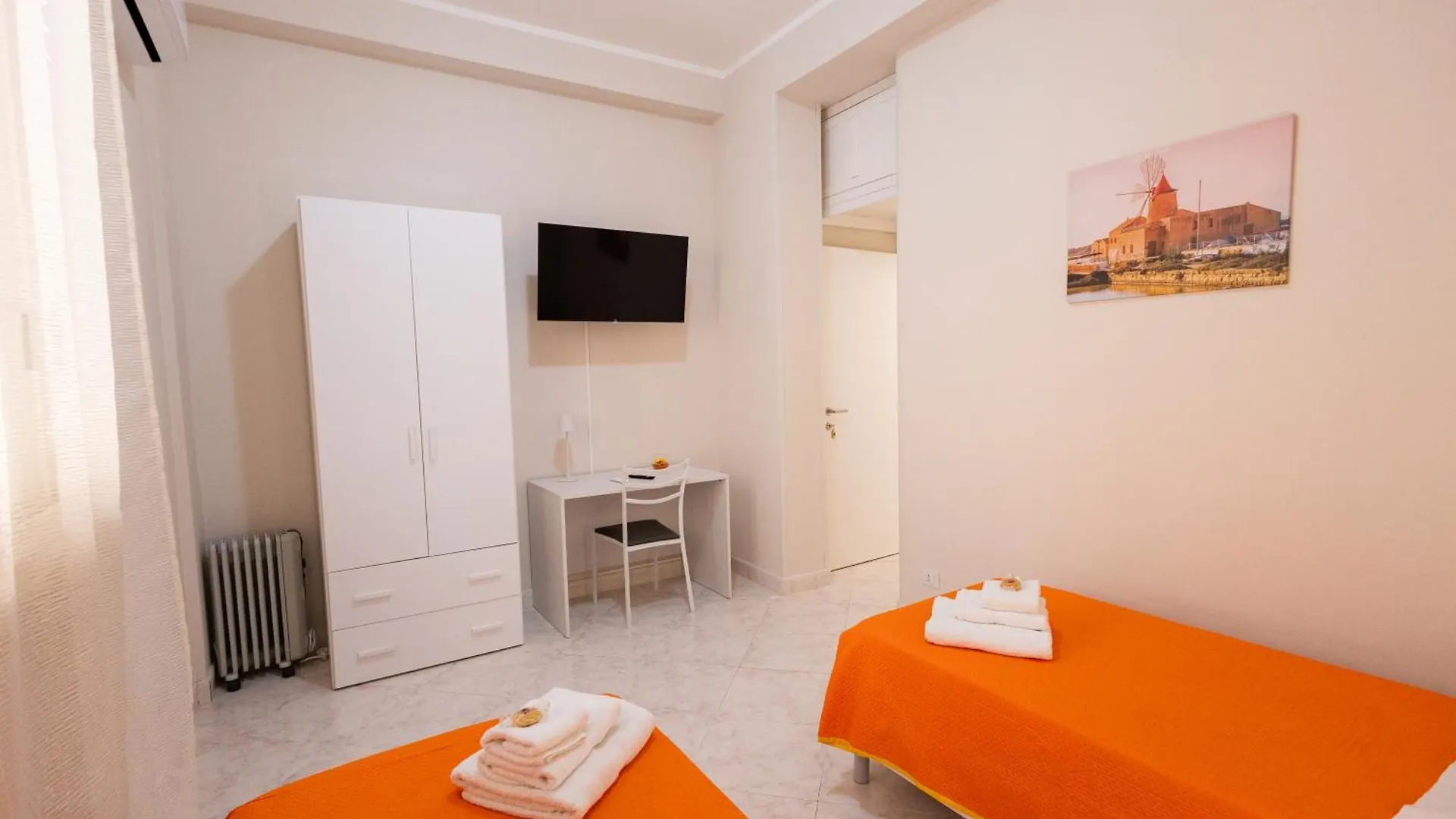 Un Girasole Sul Mare - Rooms & Apartment Trapani