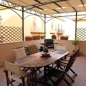 La Terrazza Sul Porto Bed & Breakfast